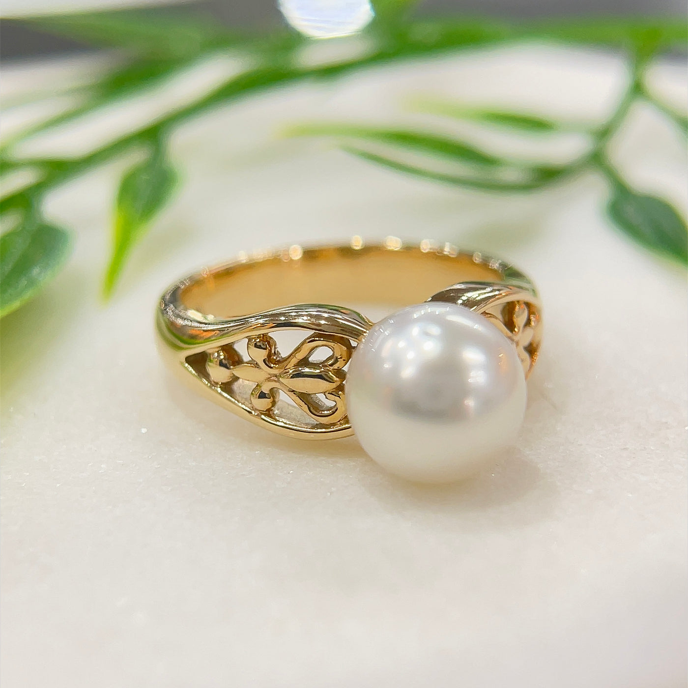 Handmade 9ct gold pearl ring