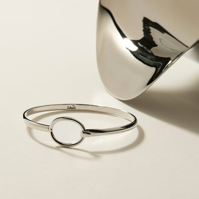 Silver oval ring tension Bangle