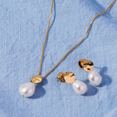 Renaissance Gold plated Pearl Necklace