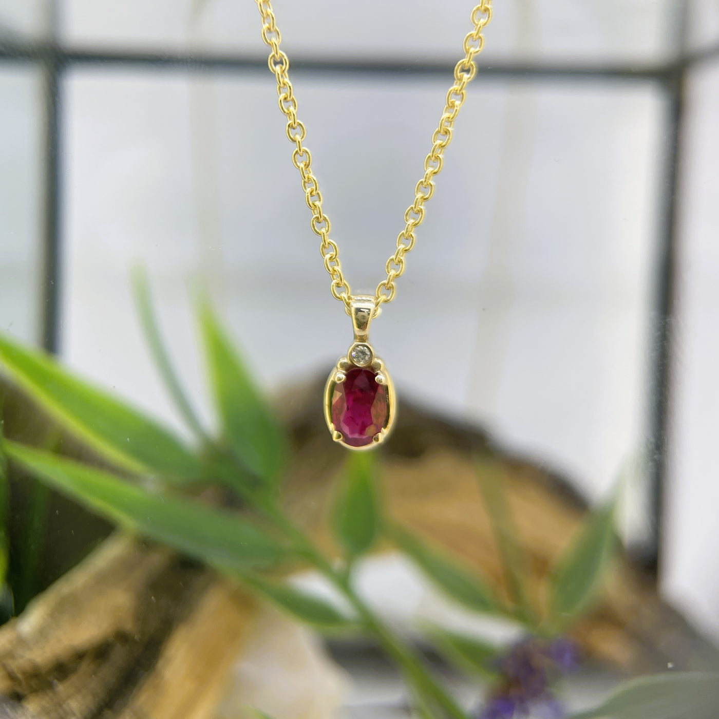 9ct Yellow gold Ruby & Diamond pendant