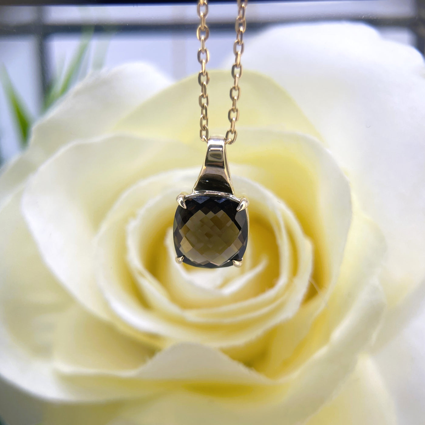 9ct Yellow gold Smokey Quartz Pendant