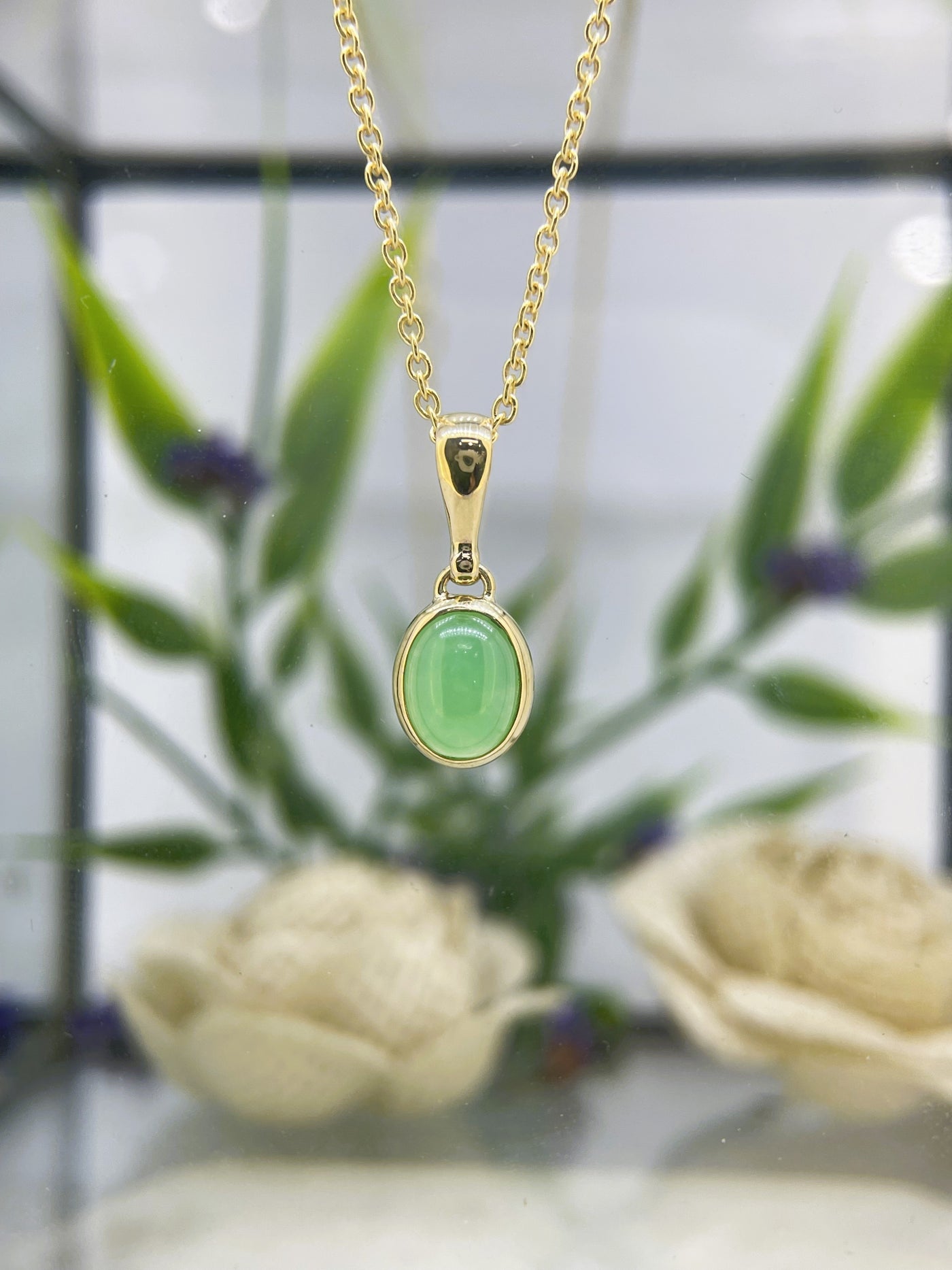 9ct Yellow gold Chrysoprase Pendant