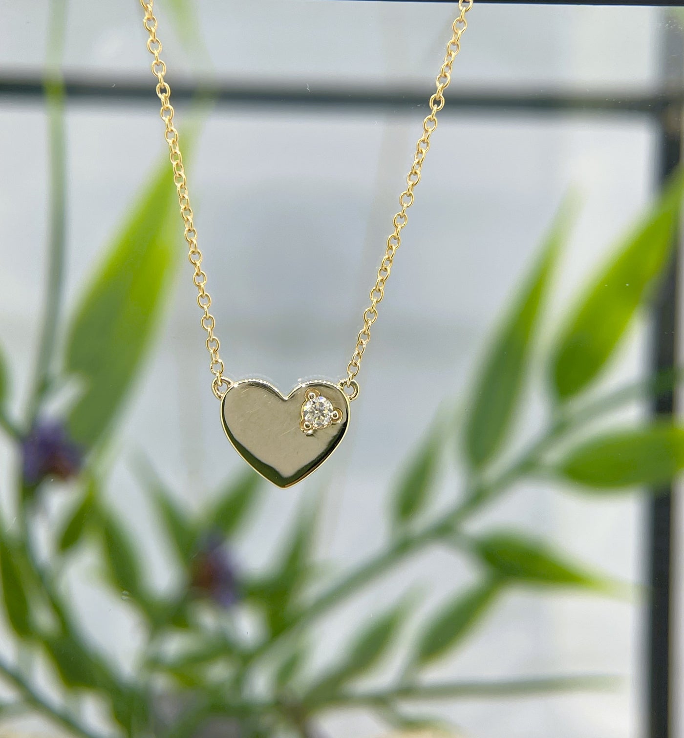 9ct Yellow gold Diamond Heart necklace