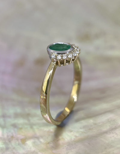 9ct Yellow/White Gold Emerald & Diamond ring