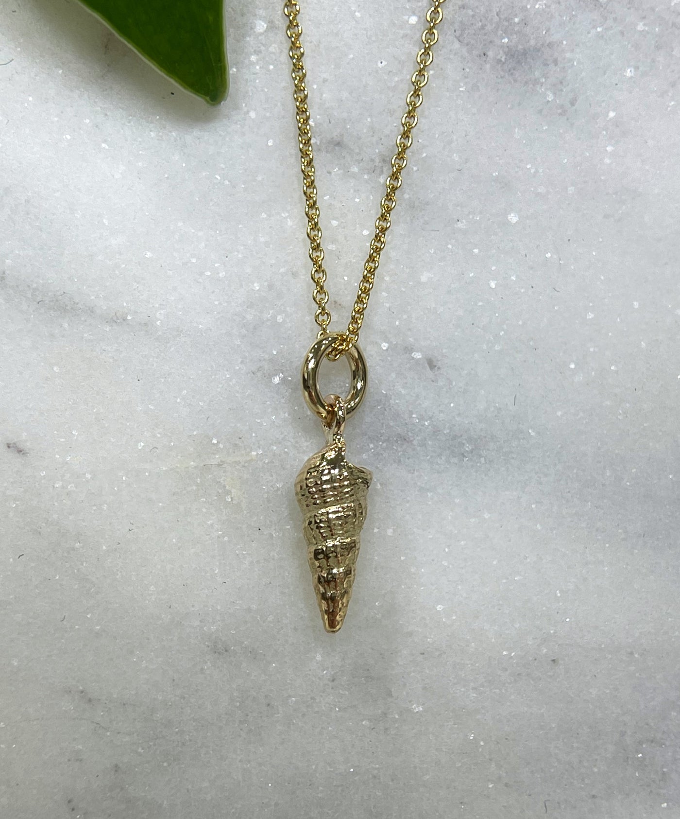 9ct Yellow Gold Small Cone shell Pendant