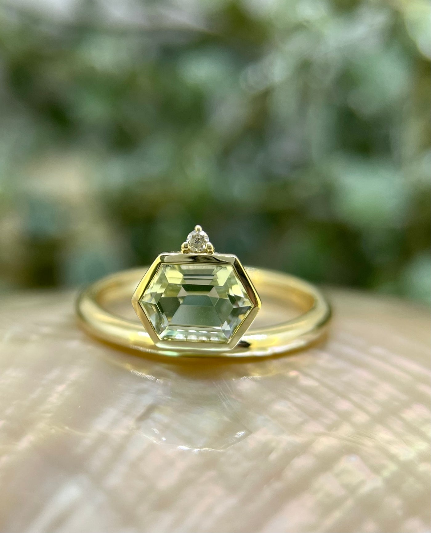 9ct Yellow Gold Green Amethyst & Diamond Ring