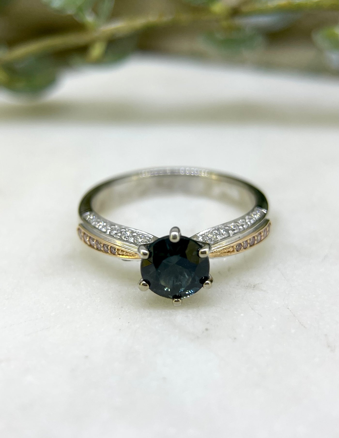 18ct White & Rose Gold Teal Sapphire & Pink Diamond Ring