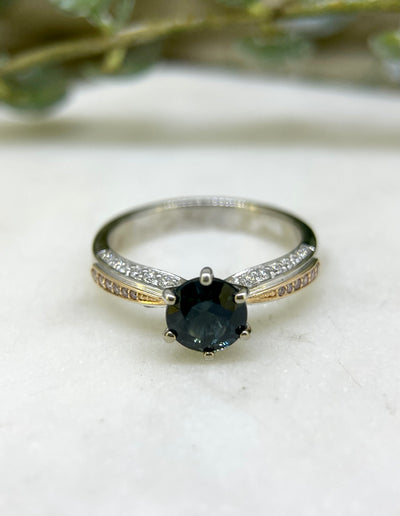 18ct White & Rose Gold Teal Sapphire & Pink Diamond Ring