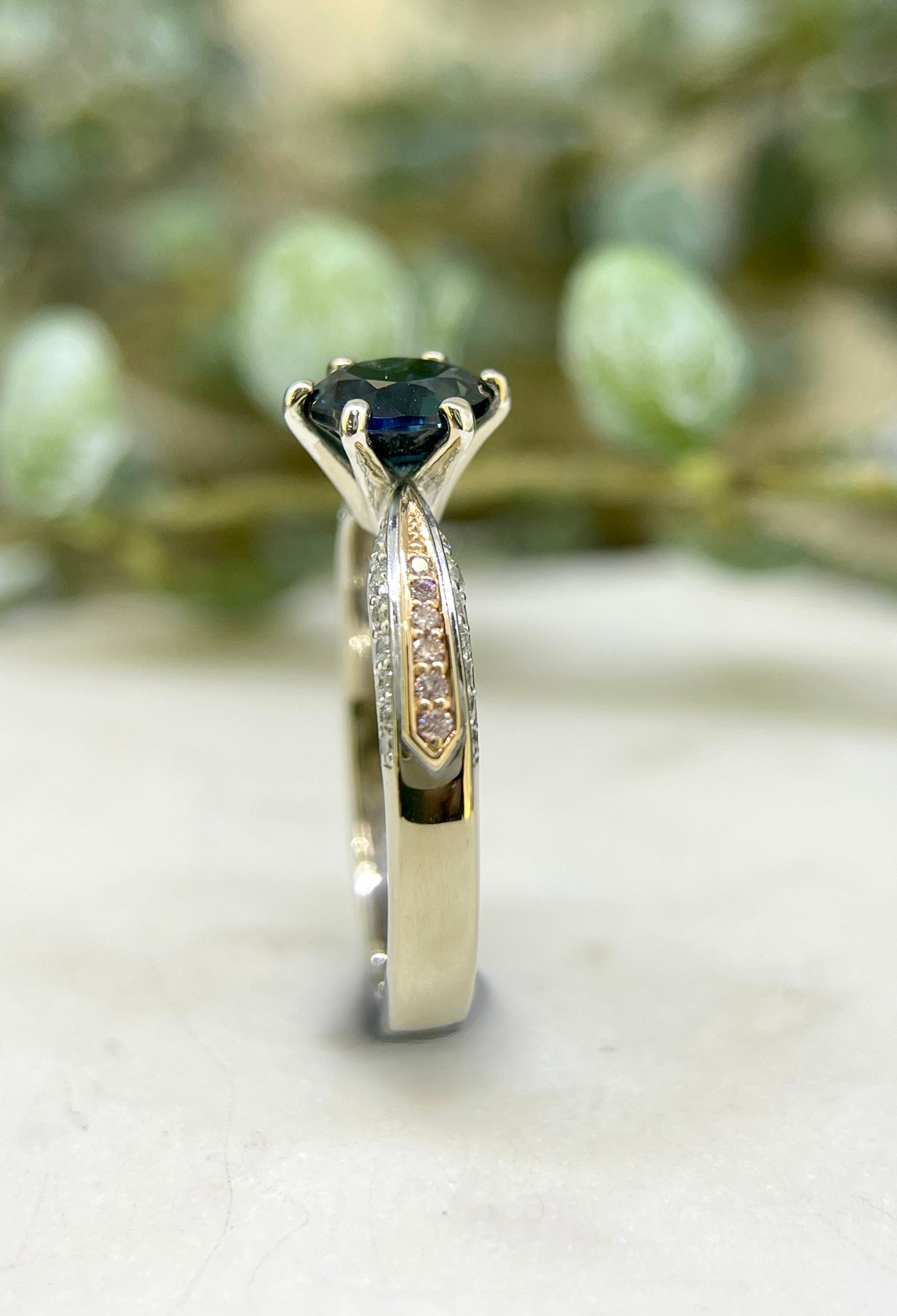 18ct White & Rose Gold Teal Sapphire & Pink Diamond Ring