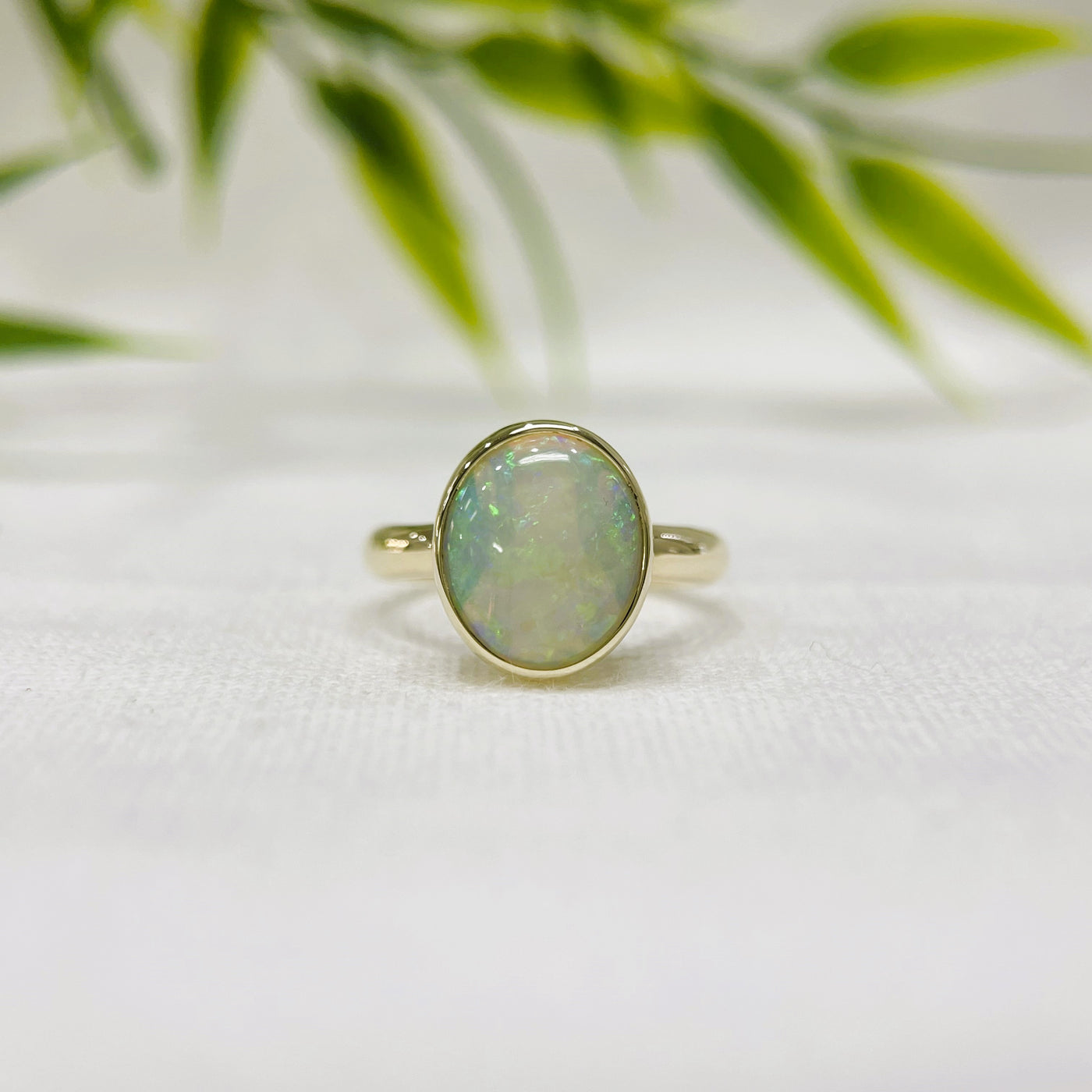 9ct Yellow gold white solid Opal ring