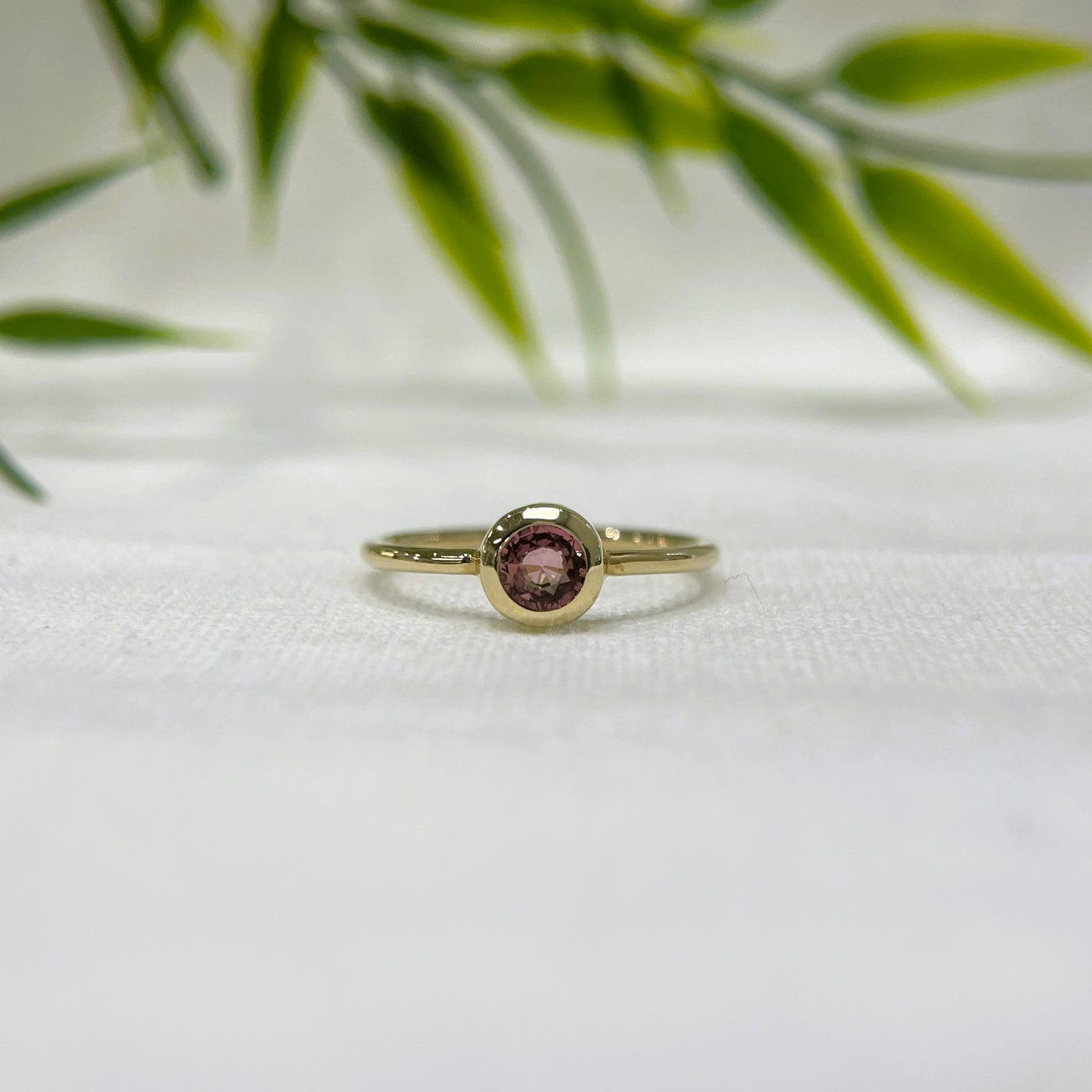 9ct Yellow gold Pink Tourmaline ring