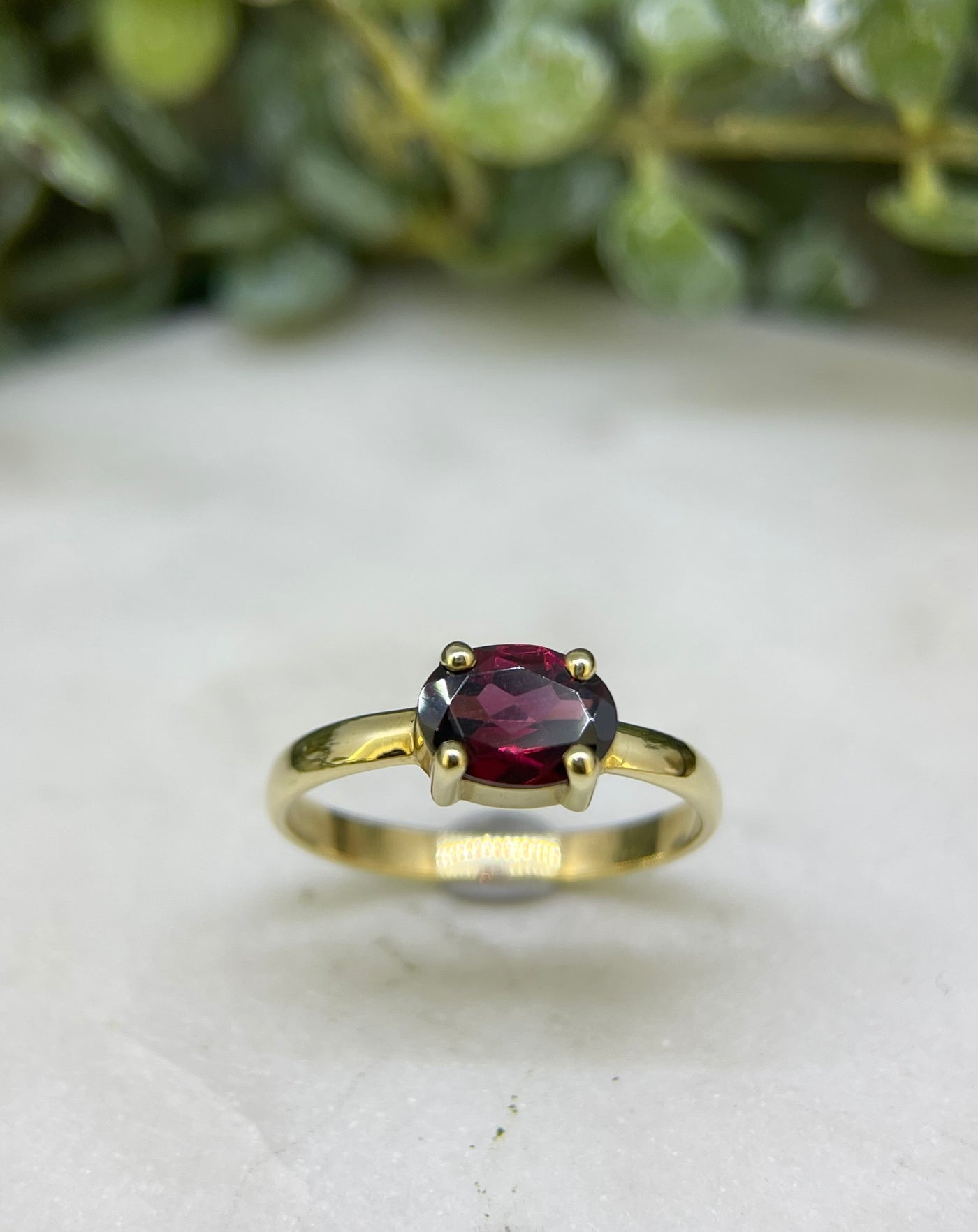 9ct Yellow Gold Rhodolite Garnet Ring