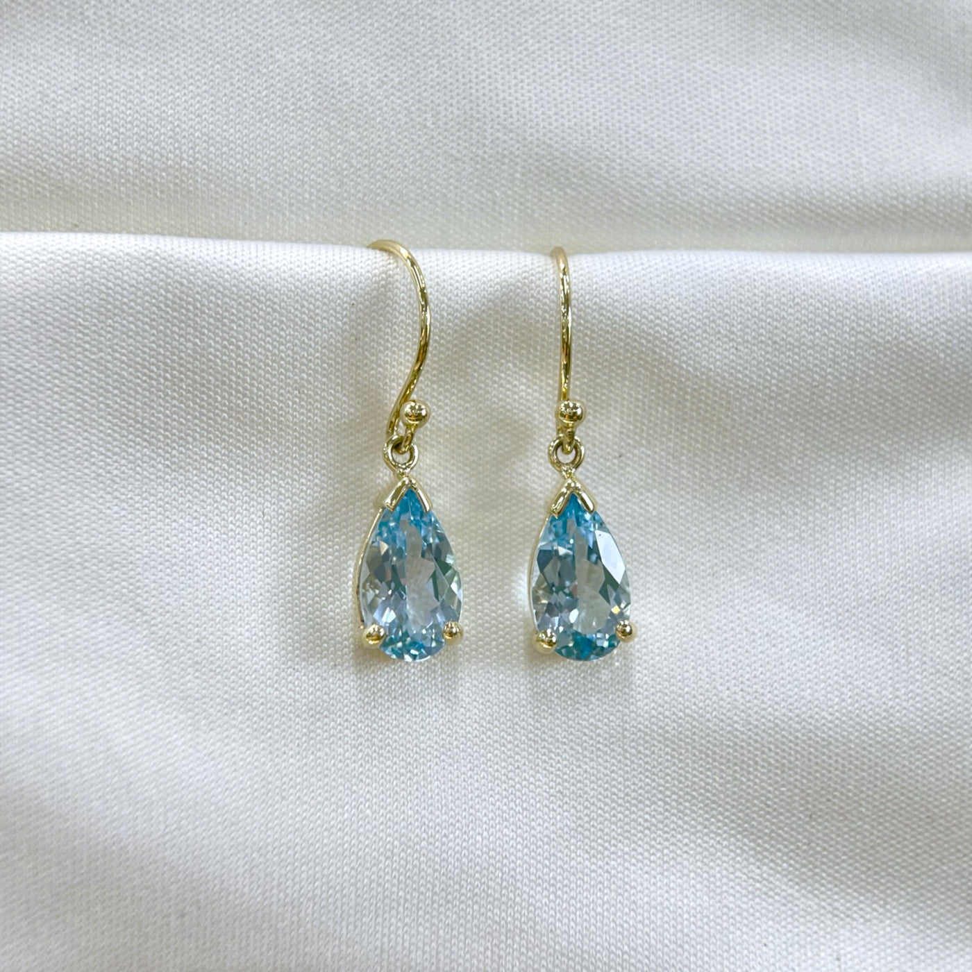 9ct yellow gold Blue Topaz drops