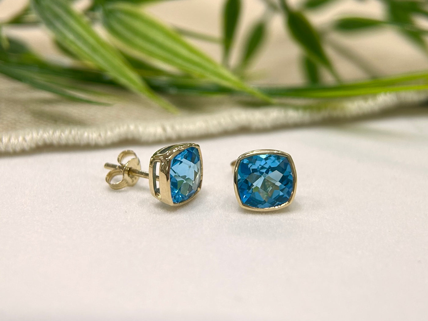 9ct Yellow gold Topaz studs