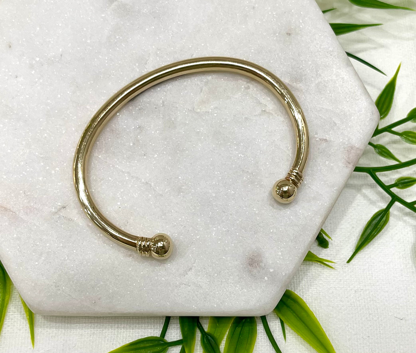 Handmade 9ct Yellow gold Solid cuff bangle