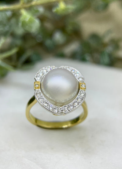 18ct Yellow & White Gold Pearl & Diamond Ring