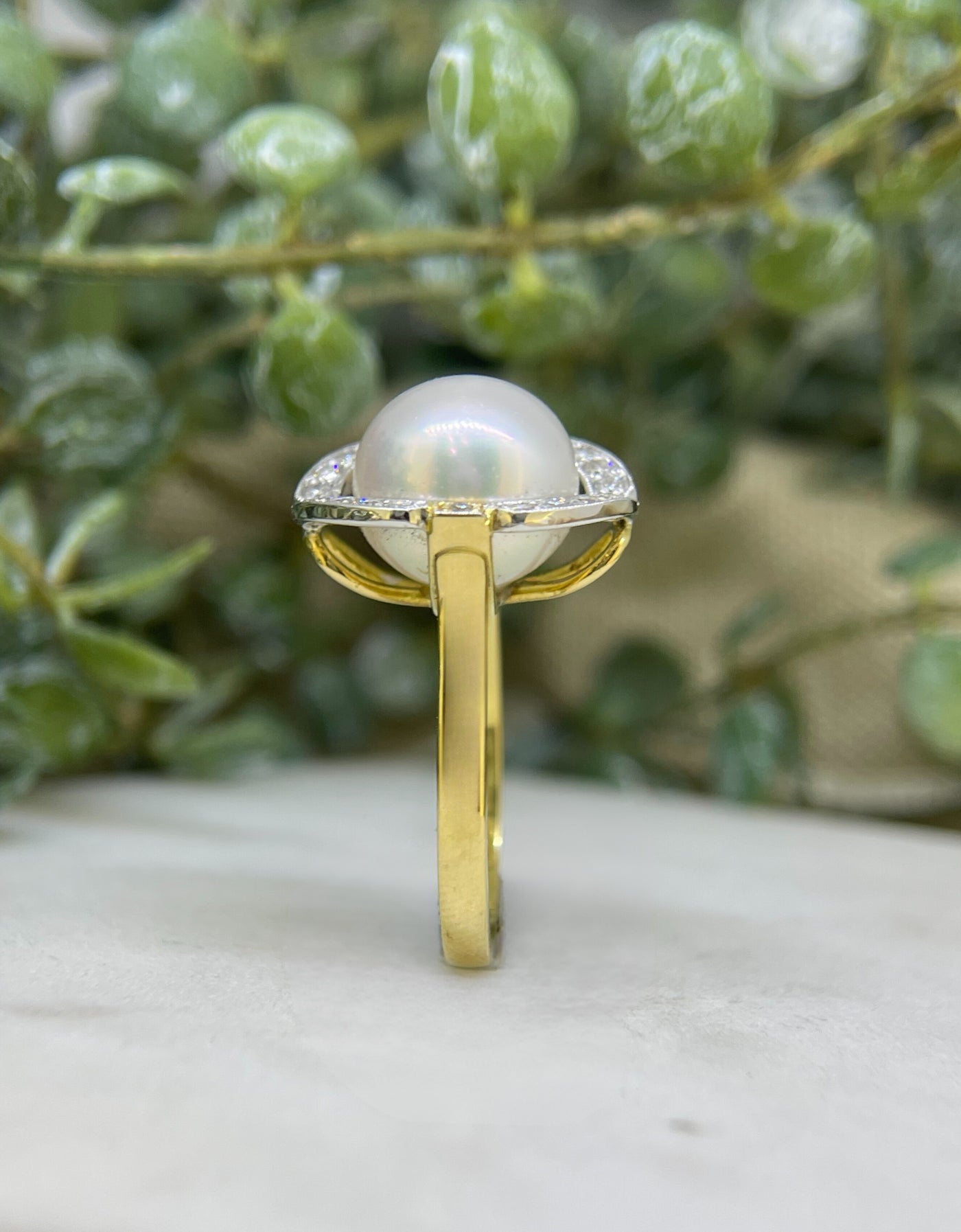 18ct Yellow & White Gold Pearl & Diamond Ring